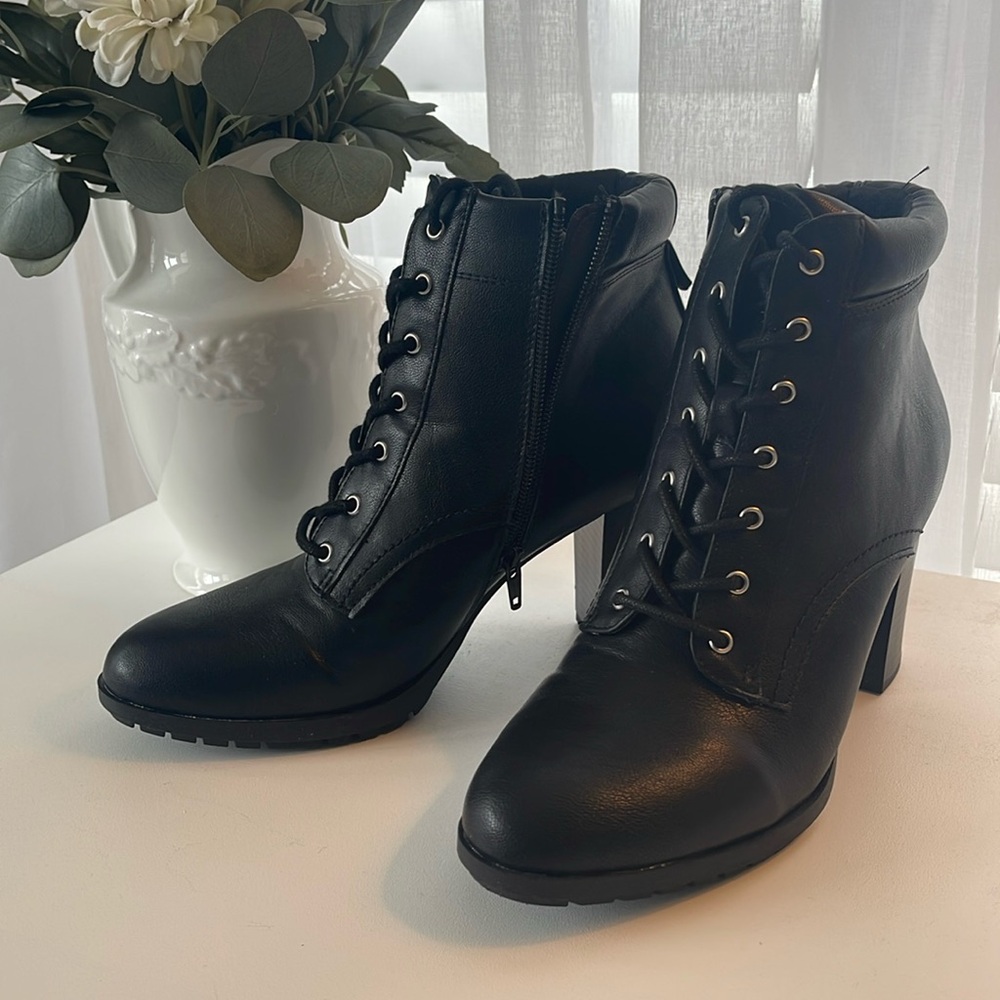 Black Boots. Size 9